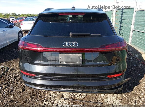 WA1LAAGE8NB006538 2022 AUDI E-TRON Black 