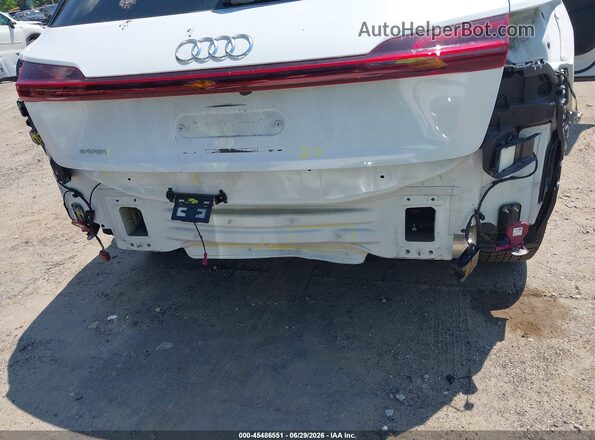 WA1LAAGEXKB022848 2019 AUDI E-TRON White Front view
