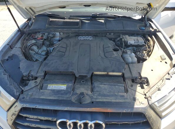 WA1LABF72HD058524 2017 AUDI Q7 White Rear interior view