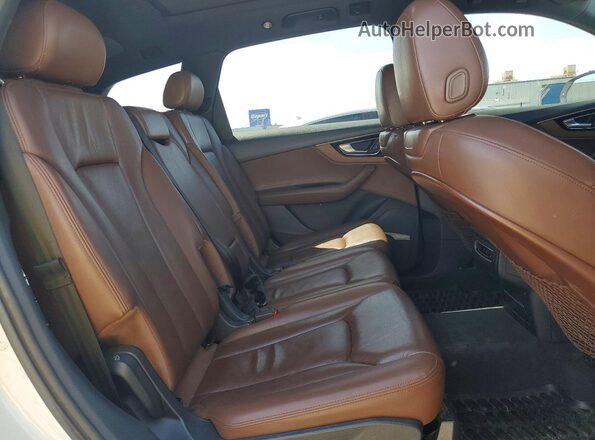 WA1LABF72HD058524 2017 AUDI Q7 White Rear seats view