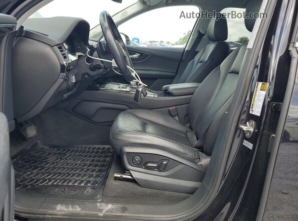 WA1LABF73JD012108 2018 AUDI Q7 Black წინა სალონის ხედი