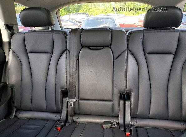 WA1LABF73JD048946 2018 AUDI Q7 Silver Հետևի նստատեղերի տեսք