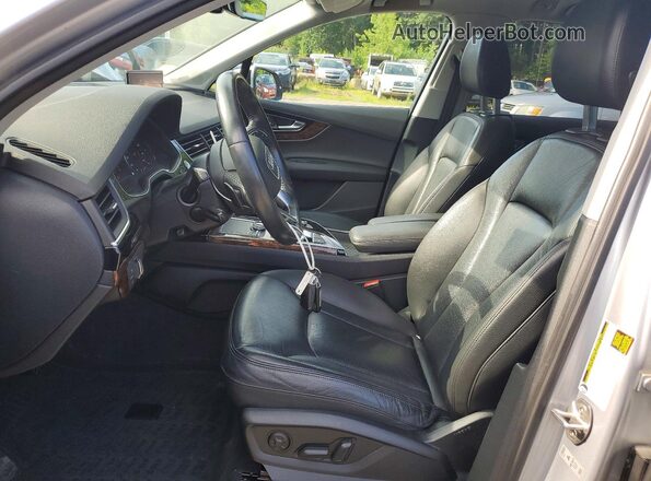 WA1LABF73JD048946 2018 AUDI Q7 Silver Սալոնի դիմացի տեսք