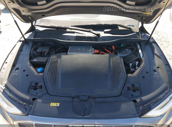 WA1LABGE5KB021273 2019 AUDI E-TRON Silver Widok z tyłu