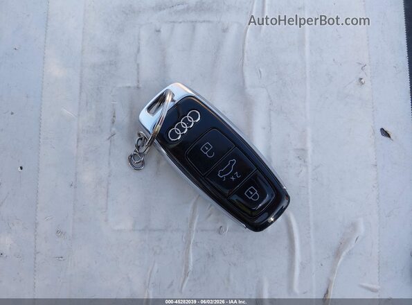 WA1LABGE5KB021273 2019 AUDI E-TRON Silver Widok deski rozdzielczej