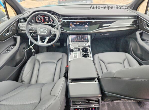 WA1LCBF74SD009116 2025 AUDI Q7 Gray Widok deski rozdzielczej