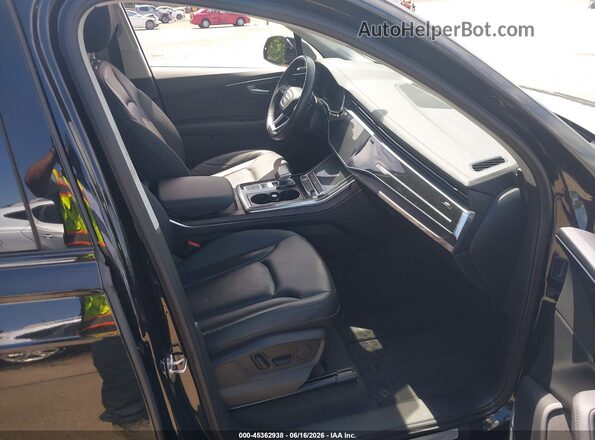 WA1LCBF7XRD010331 2024 AUDI Q7 Black Widok wnętrza z przodu