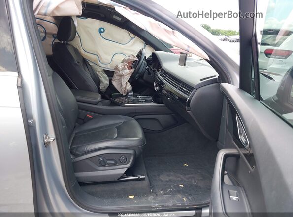 WA1LHAF70HD045339 2017 AUDI Q7 Silver Widok wnętrza z przodu