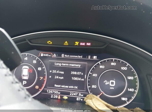WA1LHAF70HD045339 2017 AUDI Q7 Silver Widok tylnych siedzeń