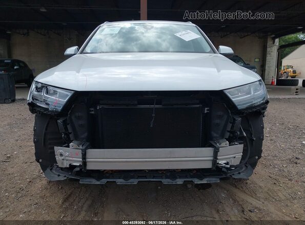 WA1LHAF70KD014566 2019 AUDI Q7 White უკანა სალონის ხედი