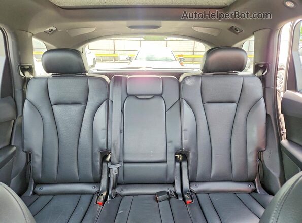 WA1LHAF73KD038988 2019 AUDI Q7 Gray Вид задніх сидінь