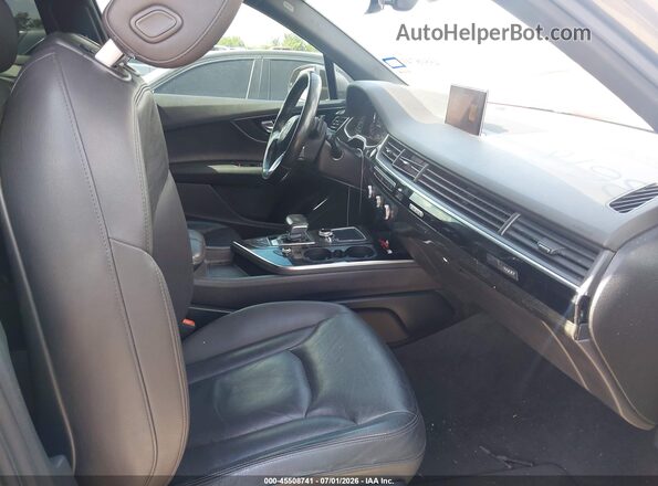 WA1LHAF74HD044761 2017 AUDI Q7 Gray წინა სალონის ხედი