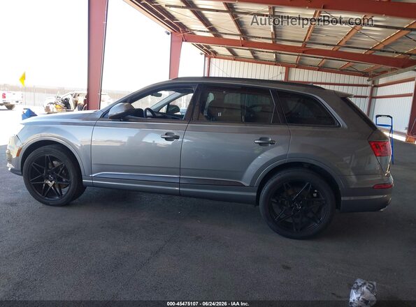 WA1LHAF75HD045188 2017 AUDI Q7 Gray 360 interior view