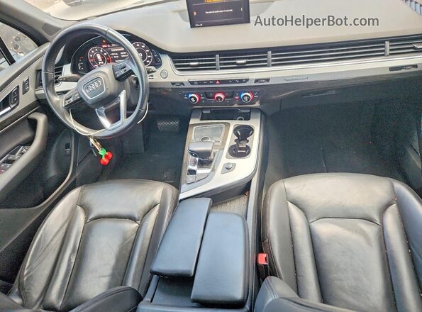 WA1LHAF77JD005183 2018 AUDI Q7 Silver Առջևի վահանակի տեսք