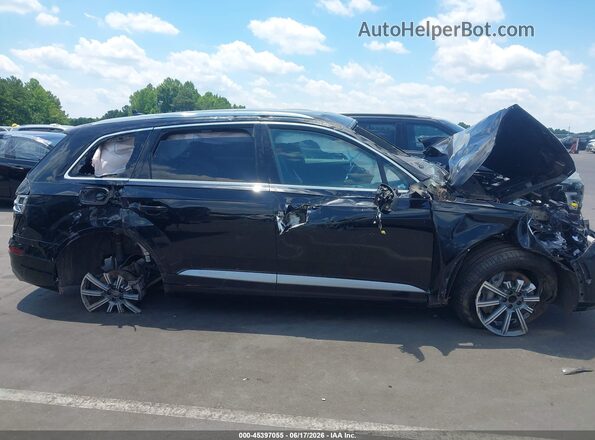 WA1LHAF78KD036668 2019 AUDI Q7 Black Rear interior view
