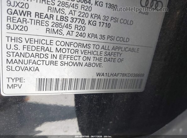 WA1LHAF78KD036668 2019 AUDI Q7 Black Engine compartment view