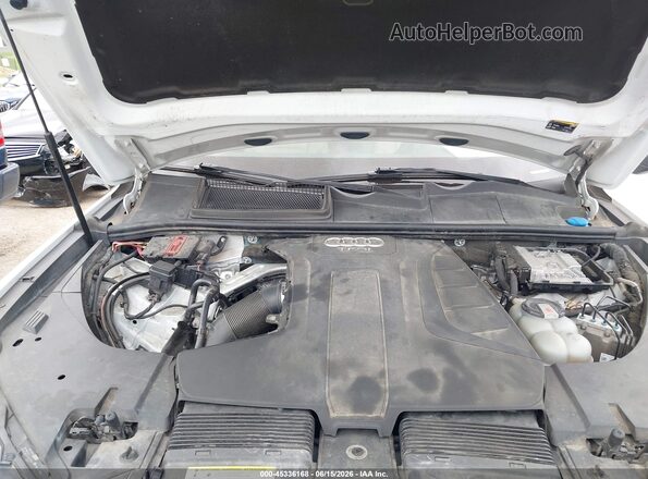 WA1LHAF79JD020784 2018 AUDI Q7 White Widok z tyłu