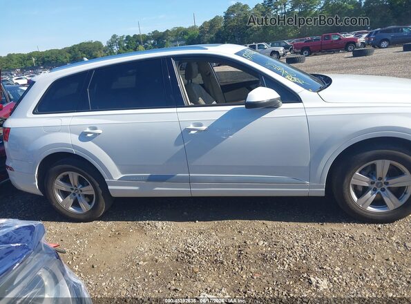 WA1LHBF77JD023916 2018 AUDI Q7 Белый Вид задней части салона