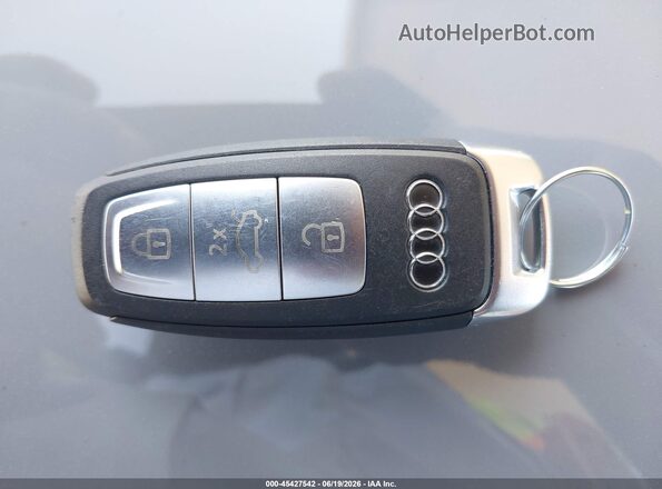 WA1LUBFZ0RP052407 2024 AUDI Q4 Gray Widok deski rozdzielczej