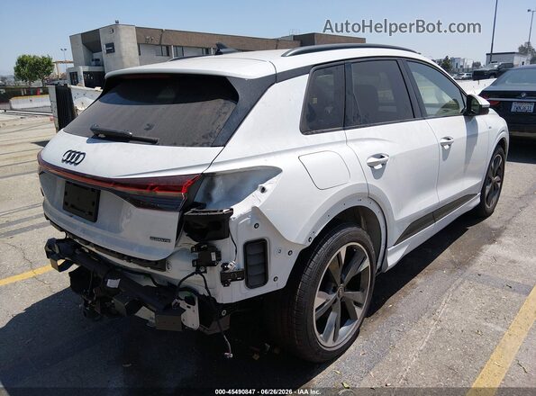 WA1LUBFZ1RP060323 2024 AUDI Q4 White Tył prawy