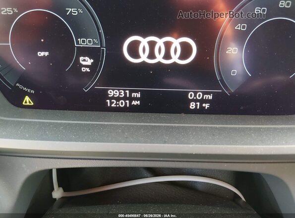 WA1LUBFZ1RP060323 2024 AUDI Q4 White Widok tylnych siedzeń