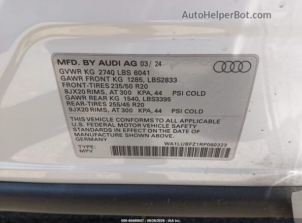 WA1LUBFZ1RP060323 2024 AUDI Q4 White Widok komory silnika