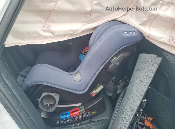 WA1LUBFZ7RP064859 2024 AUDI Q4 White Widok wnętrza z tyłu