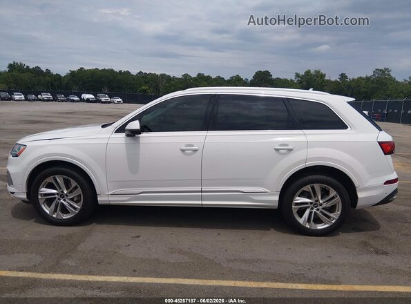 WA1LXAF71MD019572 2021 AUDI Q7 White Սալոնի 360 աստիճան տեսք