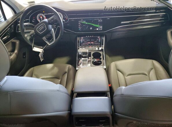 WA1LXAF74MD027939 2021 AUDI Q7 Серебряный Вид панели приборов