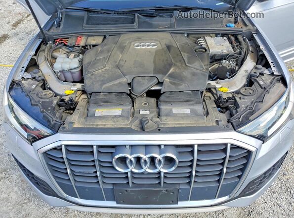 WA1LXAF76LD004516 2020 AUDI Q7 Silver Vista del compartimento del motor