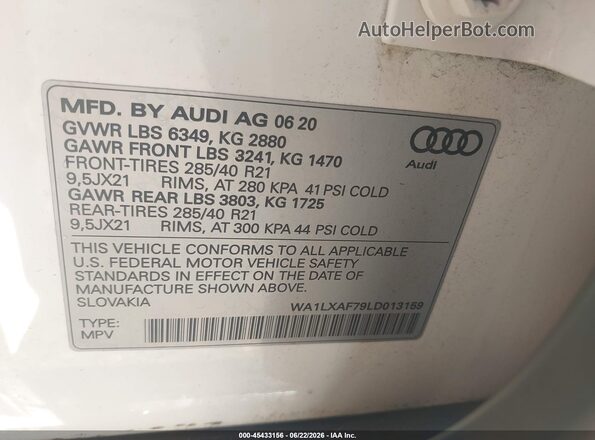 WA1LXAF79LD013159 2020 AUDI Q7 White Vista del compartimento del motor