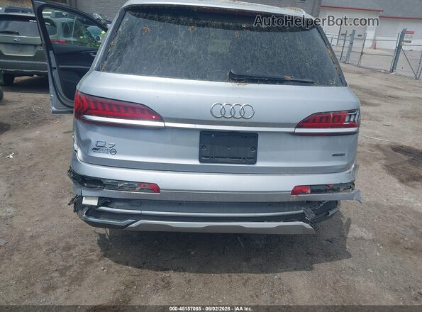 WA1LXBF73ND010203 2022 AUDI Q7 Silver Widok z przodu