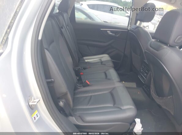 WA1LXBF73ND010203 2022 AUDI Q7 Silver Widok naklejki z numerem VIN