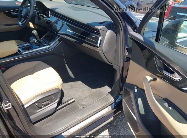 WA1LXBF76RD000920 2024 AUDI Q7 Dark Blue Vista interior delantera