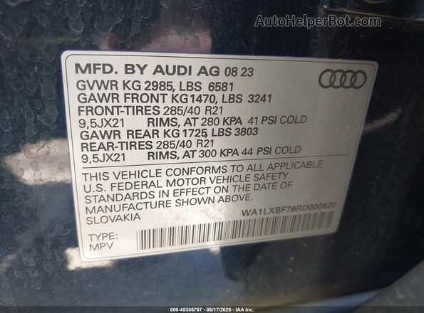 WA1LXBF76RD000920 2024 AUDI Q7 Dark Blue Vista del compartimento del motor