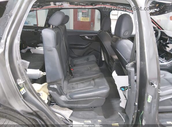 WA1LXBF7XND021988 2022 AUDI Q7 Silver Vista de la etiqueta del VIN