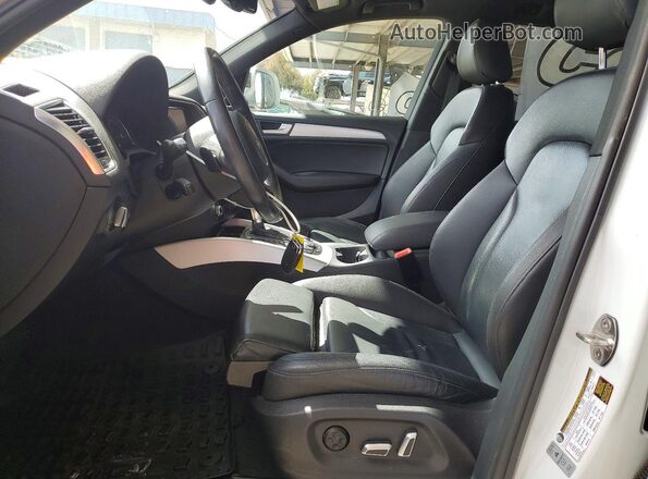 WA1M2AFP1HA053649 2017 AUDI Q5 White Front interior view