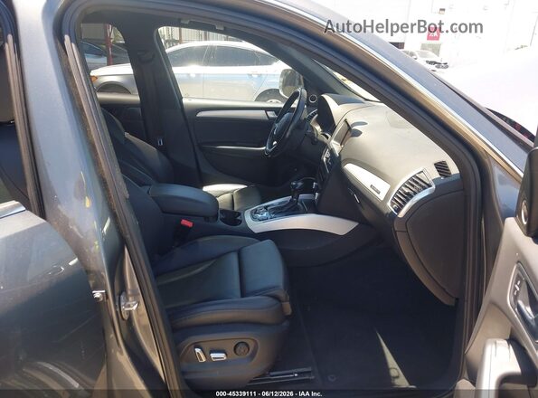 WA1M2AFP8HA049193 2017 AUDI Q5 Gray Front interior view