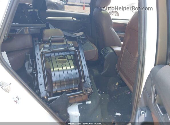 WA1M2AFPXHA087279 2017 AUDI Q5 White VIN კოდის სტიკერის ხედი