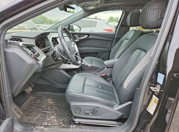 WA1M2BFZ6PP063239 2023 AUDI Q4 Black Front interior view