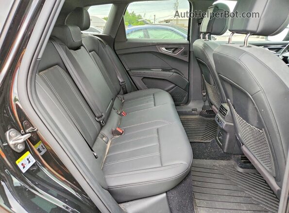 WA1M2BFZ6PP063239 2023 AUDI Q4 Black Rear interior view
