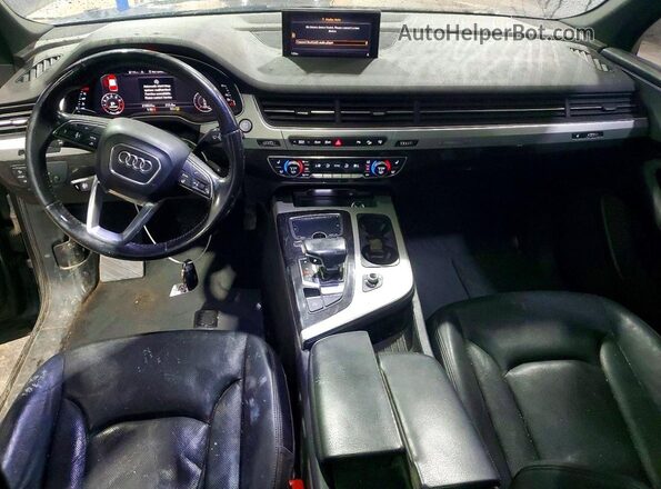 WA1MAAF72HD054147 2017 AUDI Q7 Gray Առջևի վահանակի տեսք