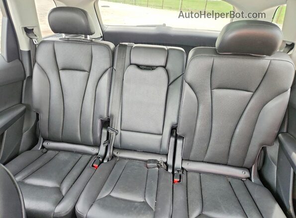WA1VAAF70HD026402 2017 AUDI Q7 Silver Հետևի նստատեղերի տեսք