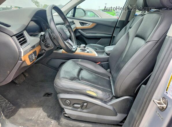 WA1VAAF70HD026402 2017 AUDI Q7 Silver Սալոնի դիմացի տեսք