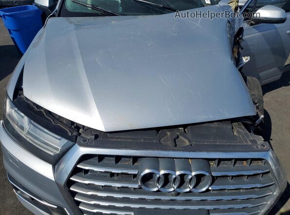 WA1VAAF70HD043040 2017 AUDI Q7 Silver Սալոնի հետևի տեսք