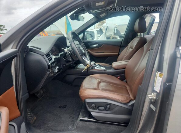 WA1VAAF70HD058427 2017 AUDI Q7 Gray 