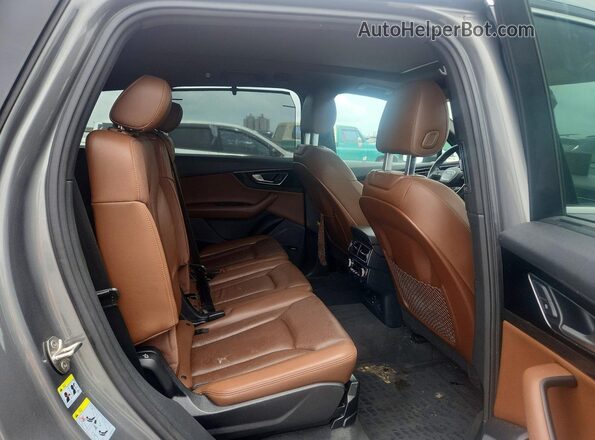 WA1VAAF70HD058427 2017 AUDI Q7 Gray 