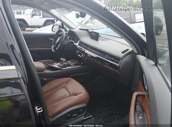 WA1VAAF70JD029600 2018 AUDI Q7 Черный Вид салона спереди