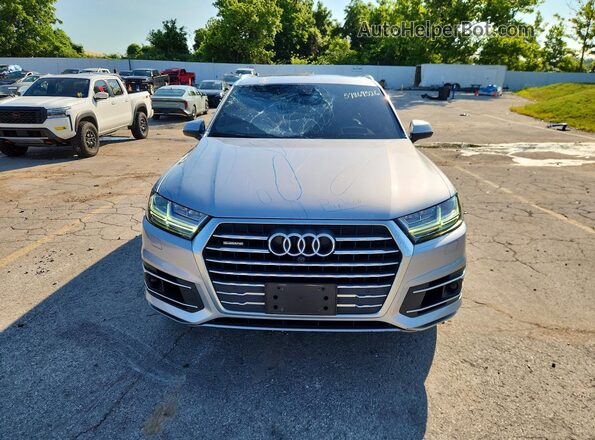 WA1VAAF70JD050396 2018 AUDI Q7 Silver Դիմացի տեսք