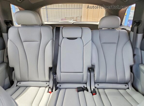 WA1VAAF71JD050908 2018 AUDI Q7 Black Rear seats view
